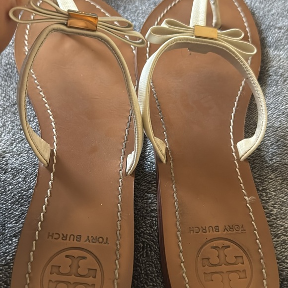 TORY BURCH SANDALS!!!! 🔥 - Picture 7 of 12